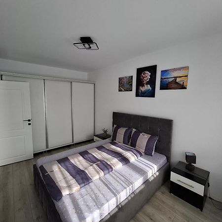 Appartement Silvia Resident à Oradea Extérieur photo